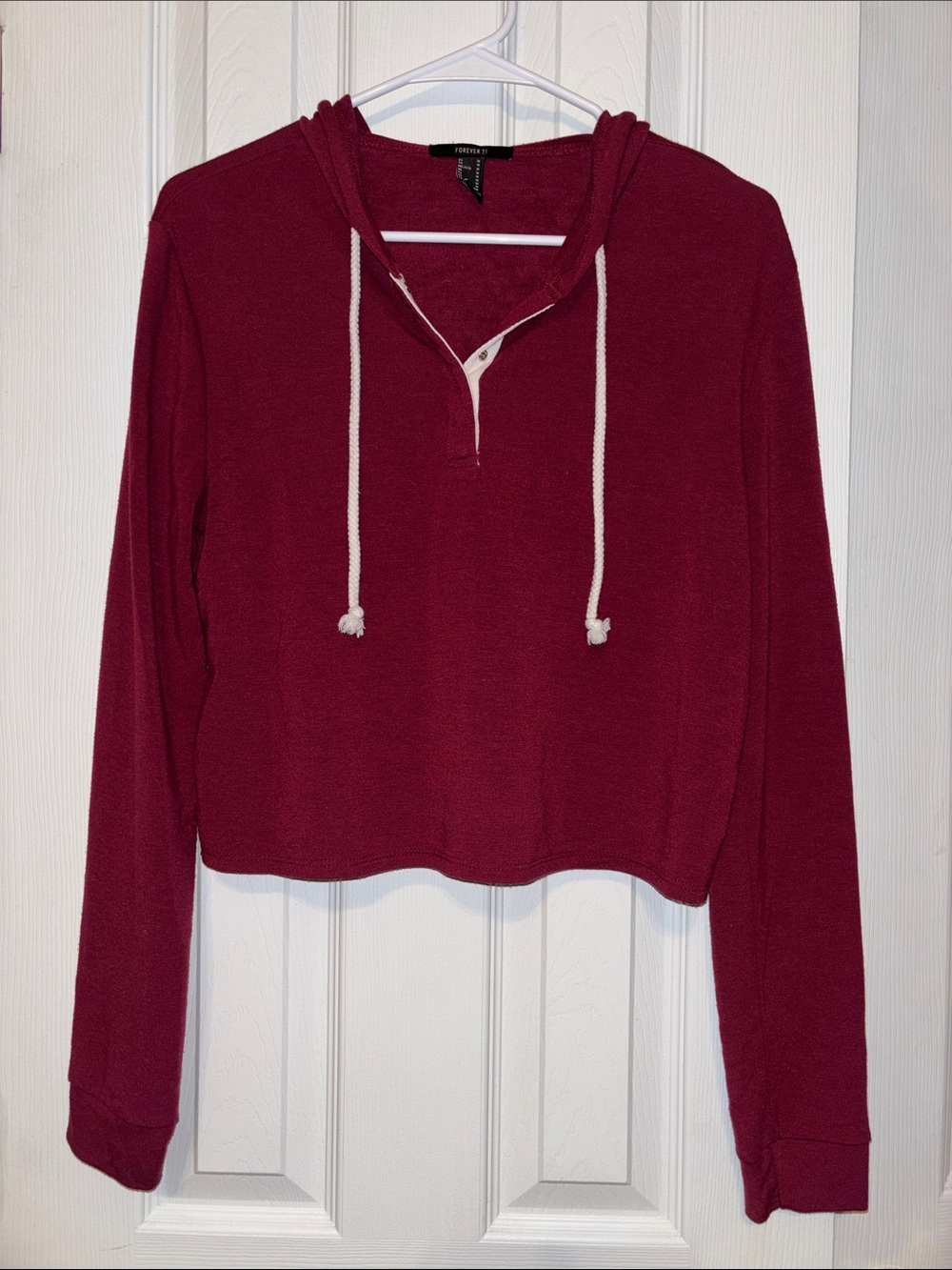 Forever 21 Burgundy Hooded Cropped Pullover Size Medium Like New